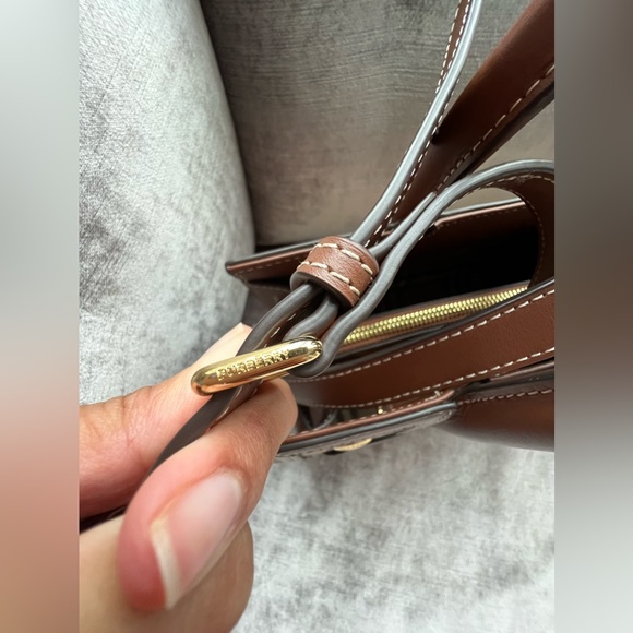 💖 Authentic Burberry Title Canvas plaid shoulder bag - Picture 5 of 10